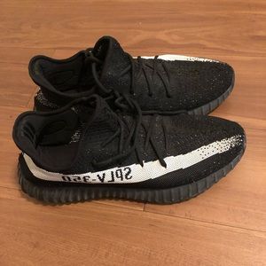 adidas Yeezy Boost 350 V2 (gently used)